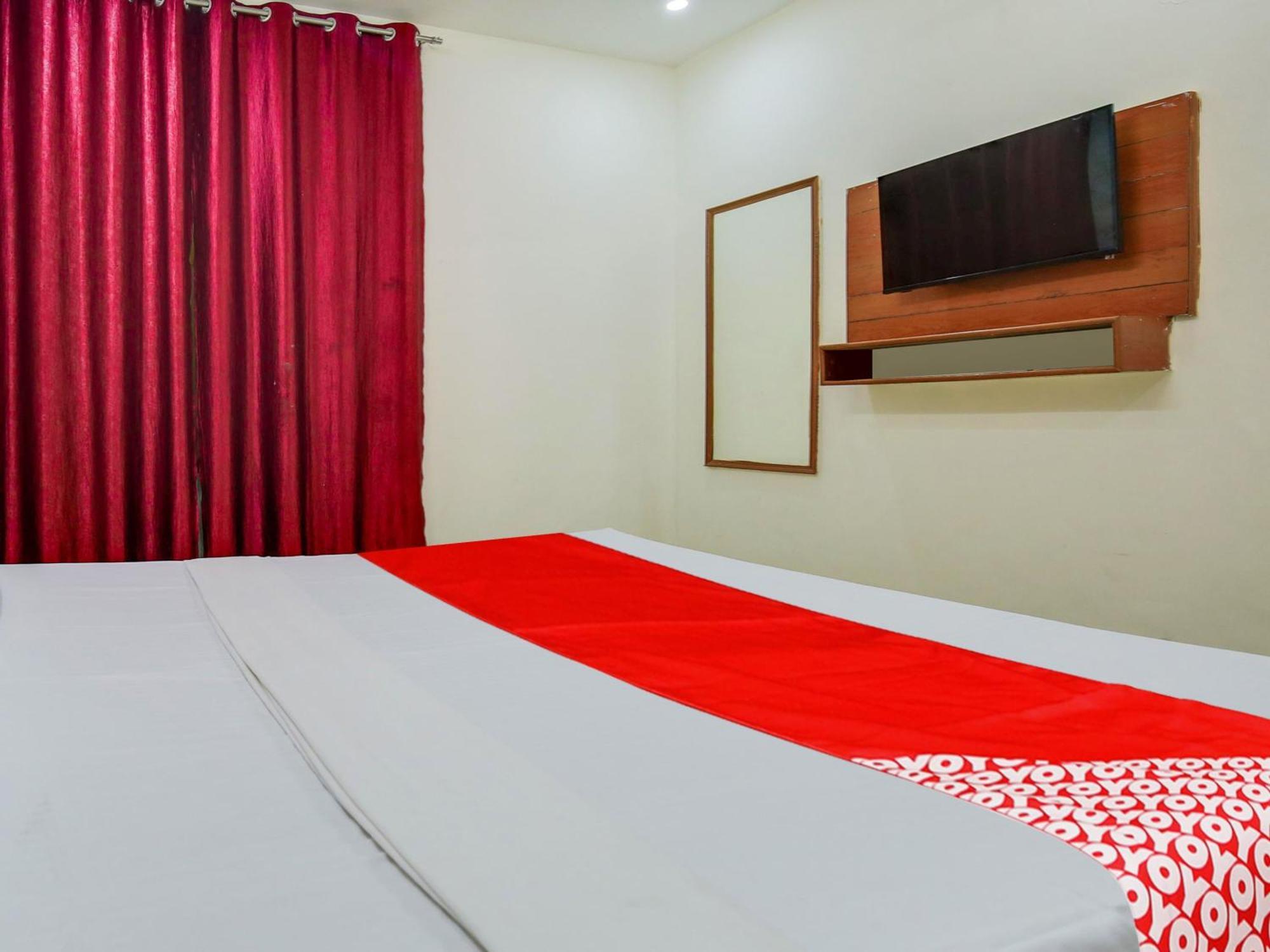 Hotel O Platinum Inn Nayagaon Exterior foto